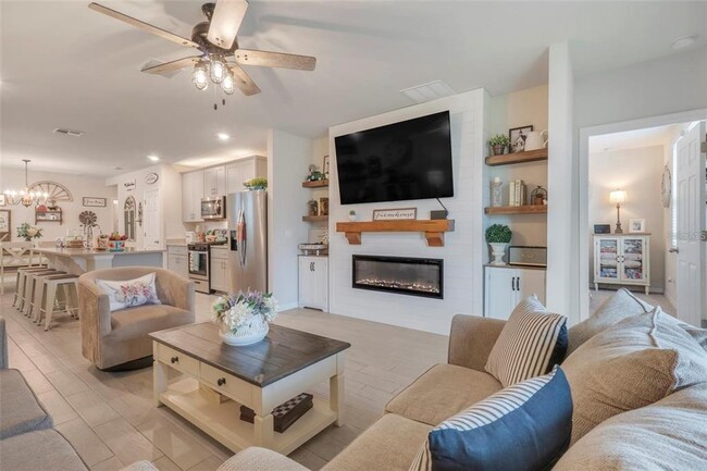 Foto del edificio - 3328 Curlew Ave