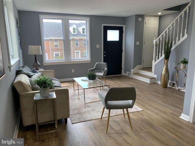 Foto del edificio - 1214 Trenton Pl SE