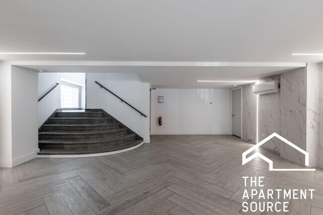 Foto del edificio - 941 W Carmen Ave