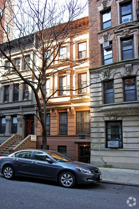 Building Photo - 316 W 83rd St