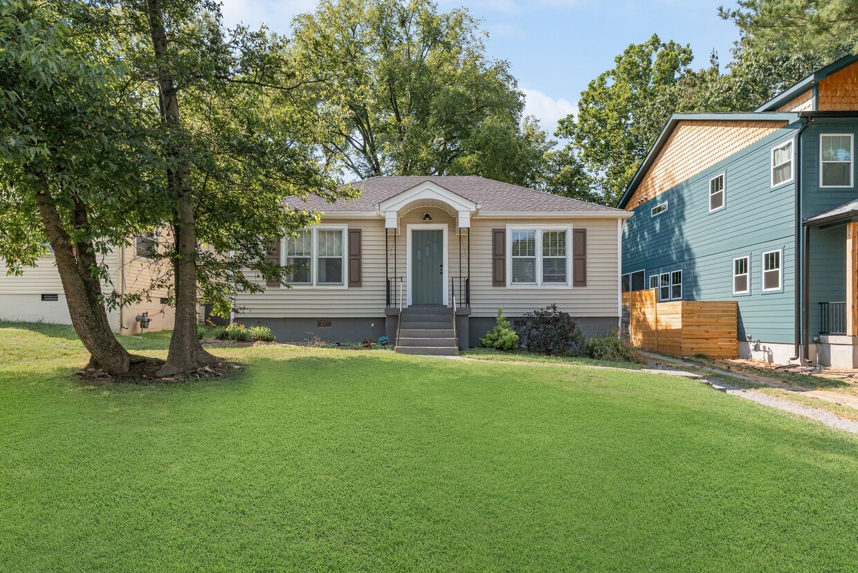 Photo - 1002 Broadmoor Dr (Nashville, TN)