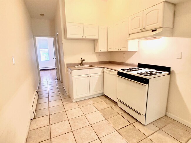 Foto del edificio - 324 Monroe St