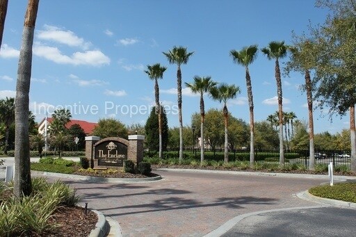 Foto del edificio - 18001 Richmond Place Dr