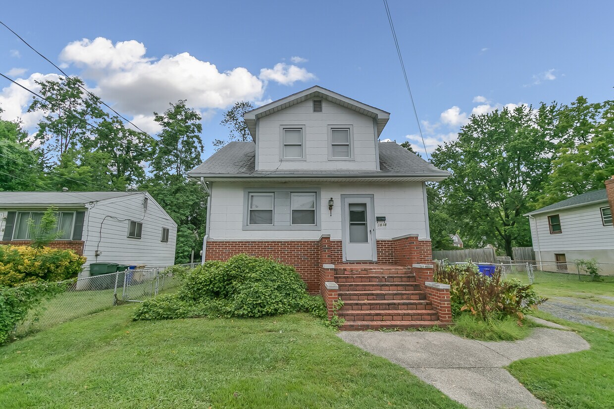 9038 Rhode Island Ave, College Park, MD 20740 House Rental in College