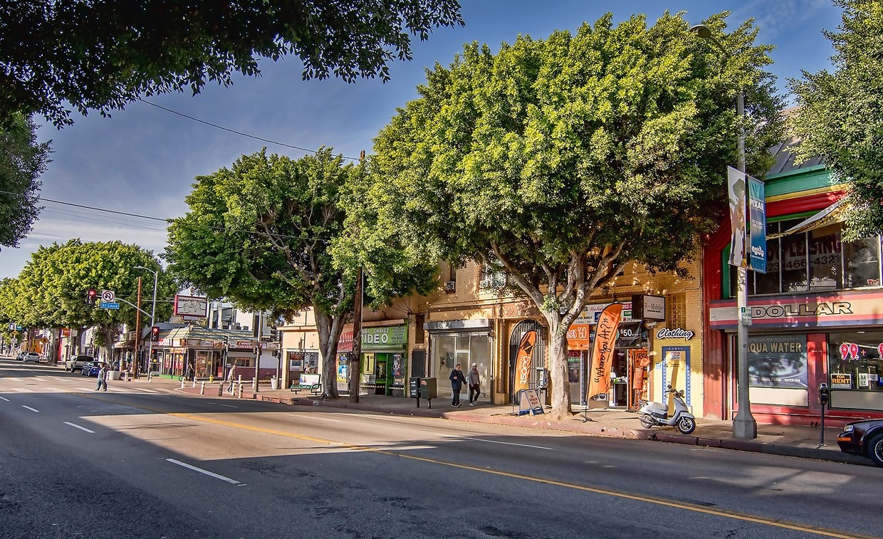 Primary Photo - 2105-2107 E Cesar E Chavez Ave