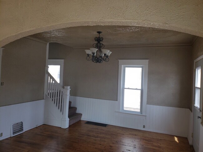 Foto del edificio - 204 N Macy St