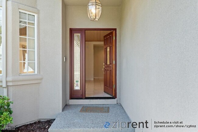 Building Photo - 4 br, 3 bath House - 741 Mission Villa Ter...