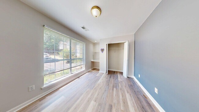Photo - 500-502 Greentree Townhome