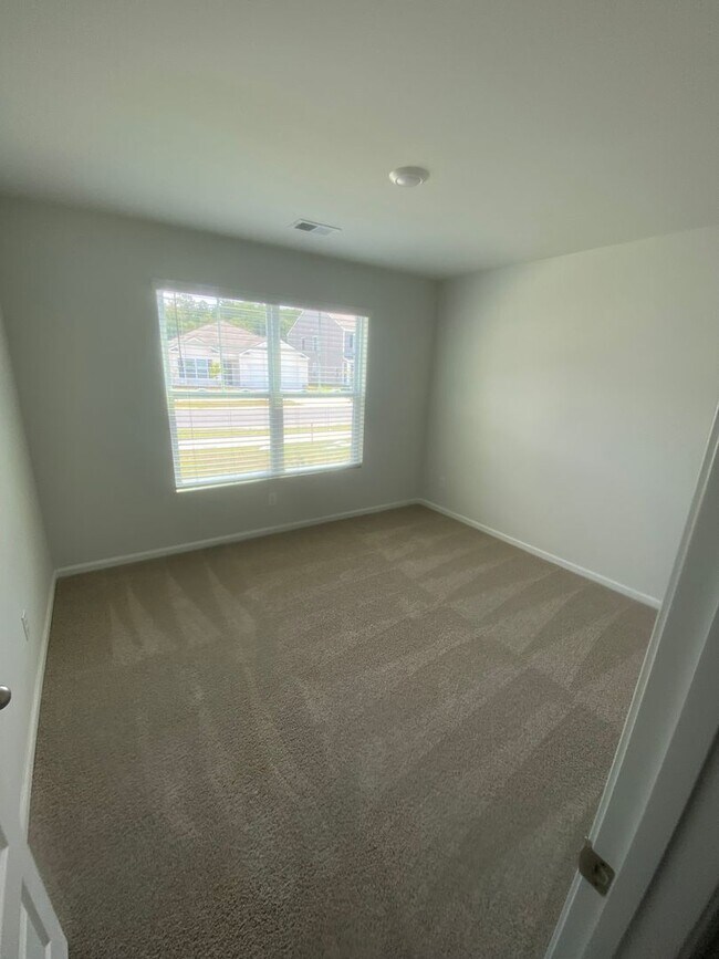 Foto del edificio - Introducing a stunning 3 bedroom, 2 bathroom home
