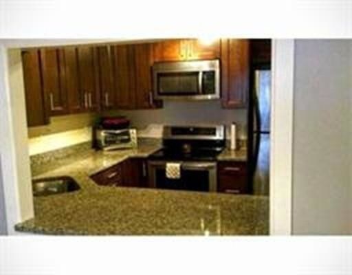 Building Photo - 15 Weld St