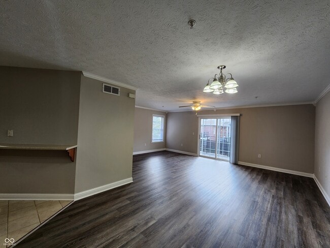 Building Photo - 1479 Autumn Oak St