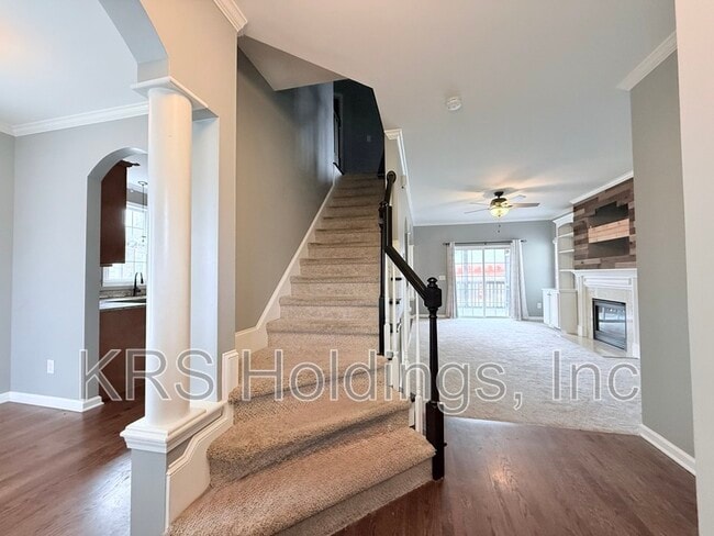 Building Photo - 1524 Heritage Garden St