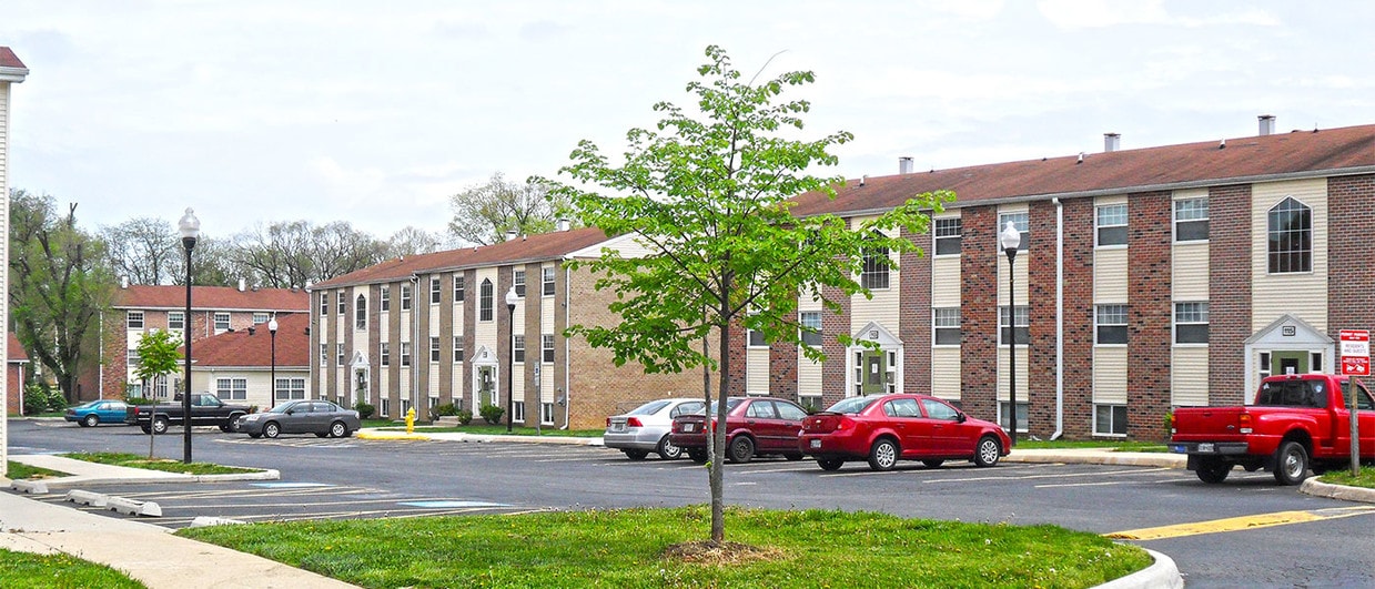 Primary Photo - Old Post Apartments