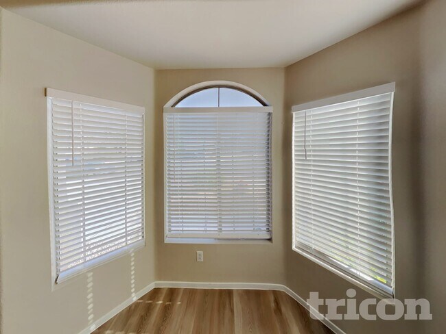 Building Photo - 7932 Quill Gordon Ave