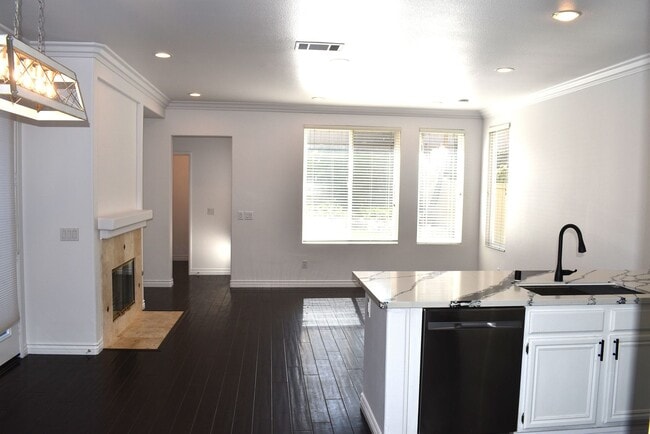 Building Photo - 3 Bedroom 2.5 Bath Detached 2 Story Home- Gated Community- Countryside-Otay Ranch