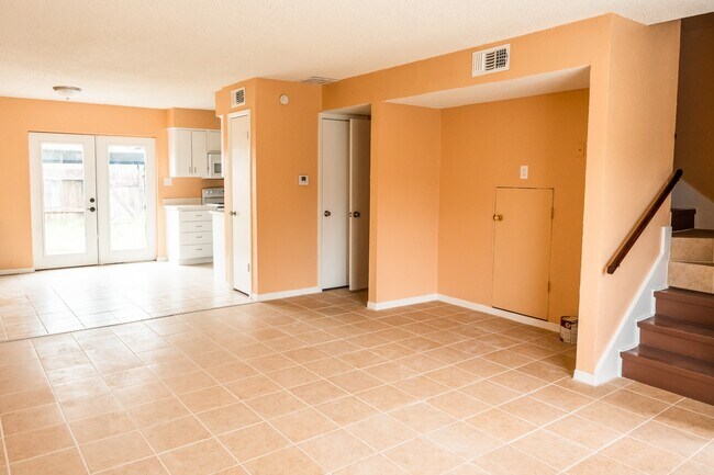 Foto del edificio - 1506 Eagle Lake Rd