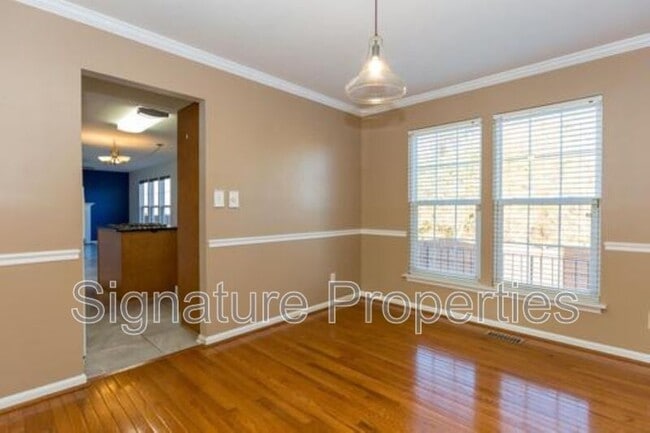 Building Photo - 8 Watermill Ct