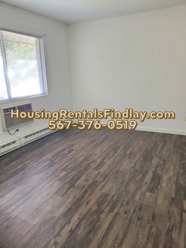 Building Photo - 128 E Foulke Ave