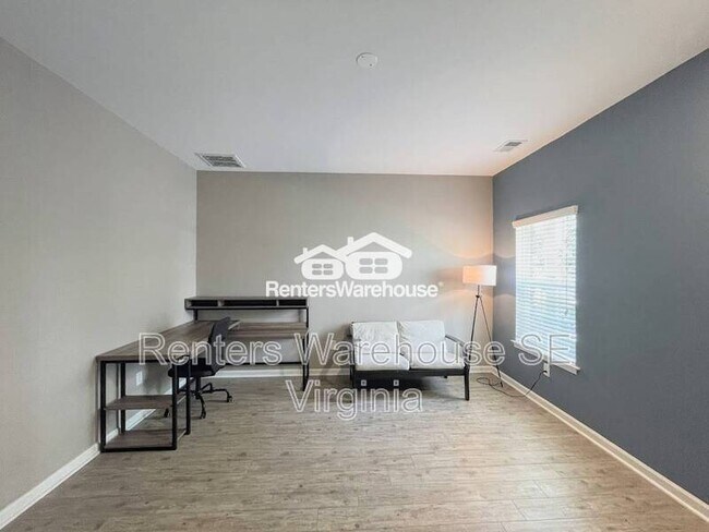 Building Photo - 1629 Avalene Wy