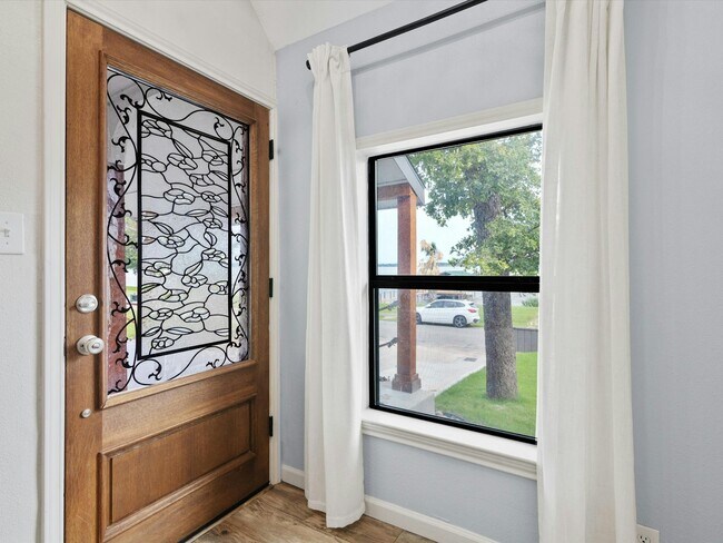 Foto del edificio - 9524 Watercress Dr