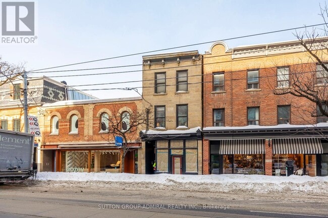 Building Photo - 1024 Queen St W