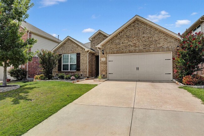Foto del edificio - Located in McKinney's desirable Erwin Farms, this beautiful home exudes modern elegance and pract...