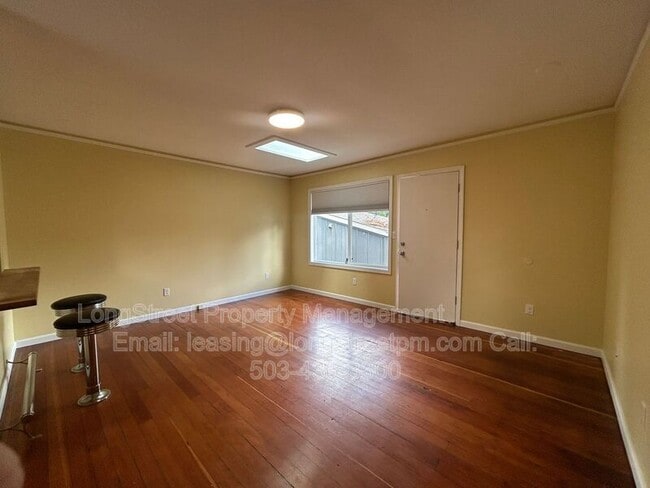 Building Photo - 4725 NE 50th Pl