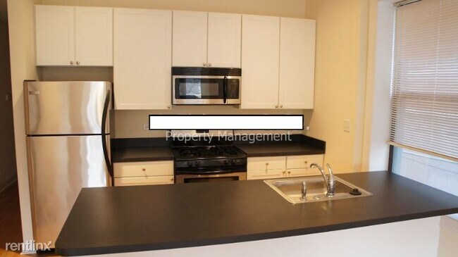 Building Photo - 3 br, 2 bath Apartment - 4716 N Sheridan Rd