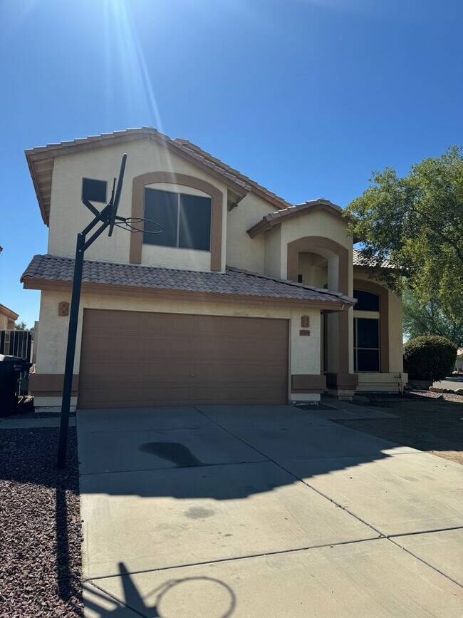 Foto del edificio - 4 BEDROOM IN CHANDLER WITH POOL