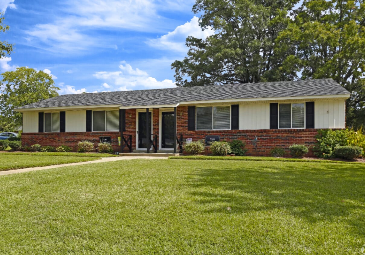 Foto principal - Villages at Heritage Place Apartments