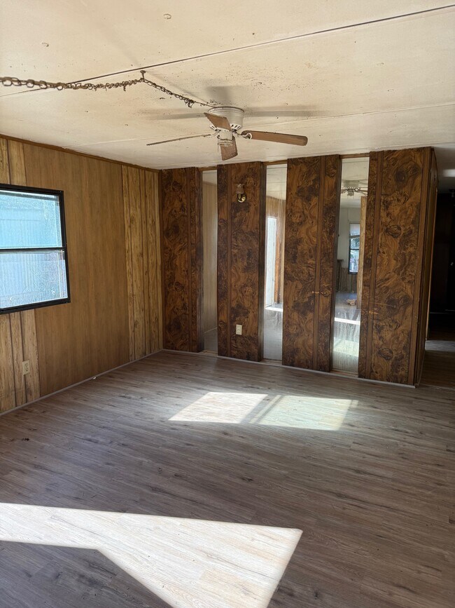 Foto del edificio - 1982 Glen Oaks Pecan Grove Lot 7