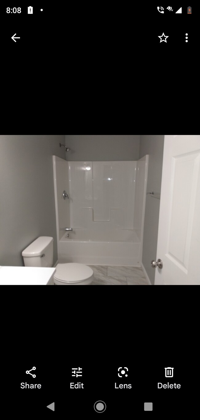 Beautiful 2 bed 1 bath duplex. - 9 McLeod St