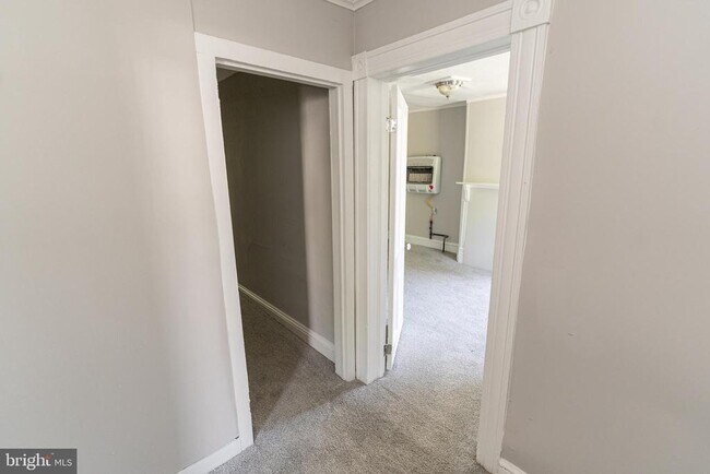 Foto del edificio - 824 Park Ln