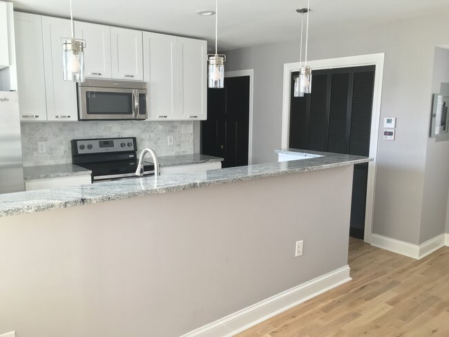 Foto del edificio - 846 48th St NE