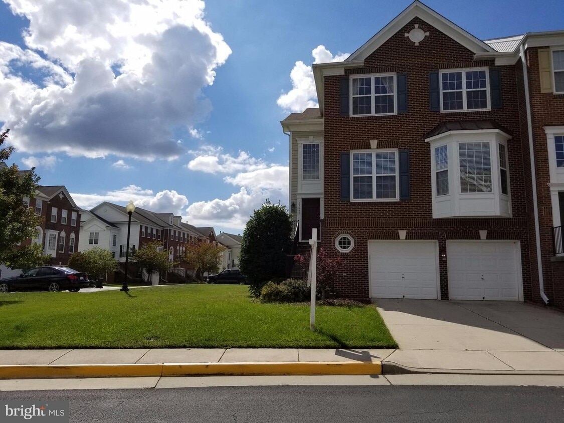 22699 Blanc Terrace, Ashburn, VA 20148 Room for Rent in