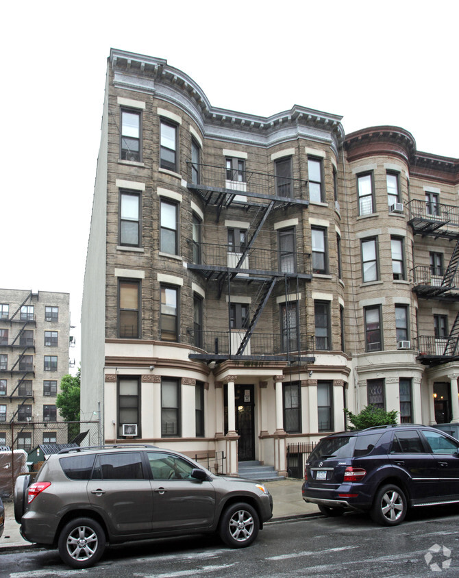 Building Photo - 1166 Pacific St