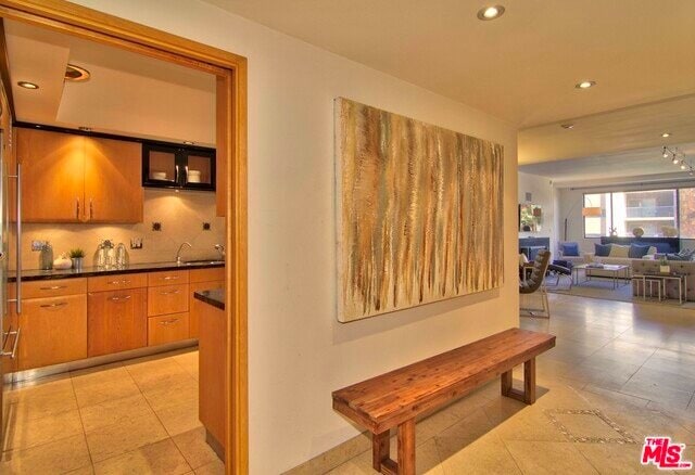 Building Photo - 1118 3rd St