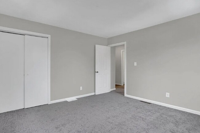 Foto del edificio - 140 Cherry St