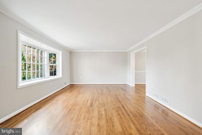 Foto del edificio - 1200 Forestwood Dr