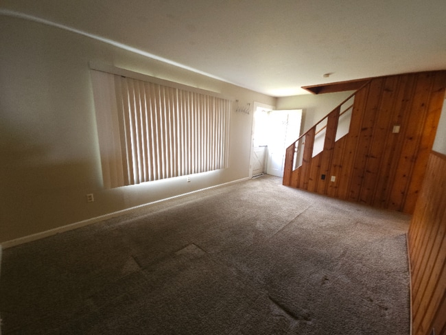 Photo - 906 Las Vegas Dr House