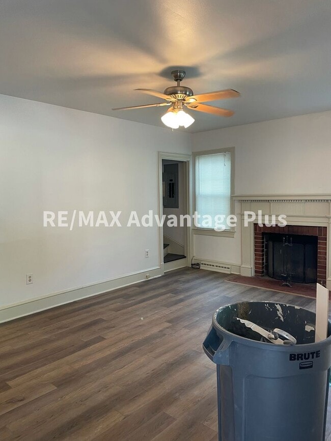 Building Photo - 3 Bedroom 2 Bath in Farmville!