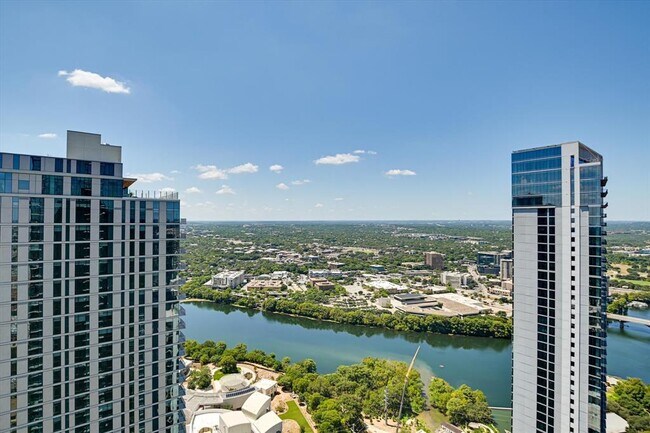 Foto del edificio - 610 Davis St