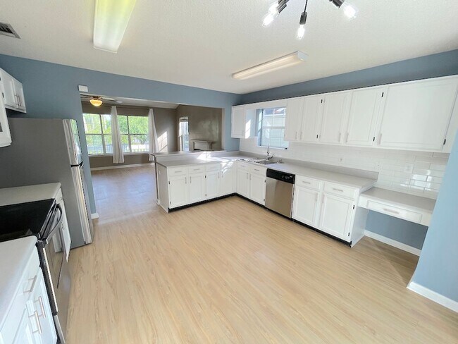 Foto del edificio - 3 BED | 2 BATH | GEORGETOWN