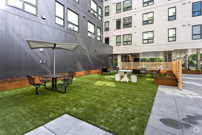 Patio - Elevation 16