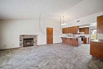 Building Photo - 21825 Canyon Dr
