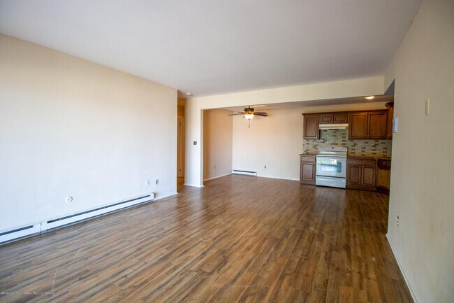 Foto del edificio - 330 Shore Dr