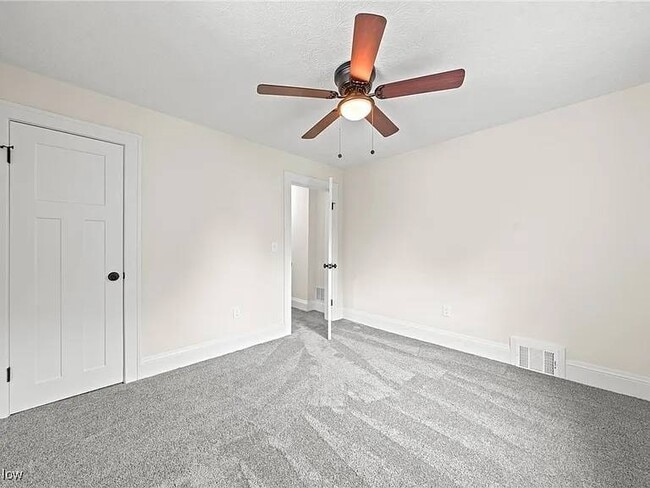 Building Photo - 2225 Portman Ave