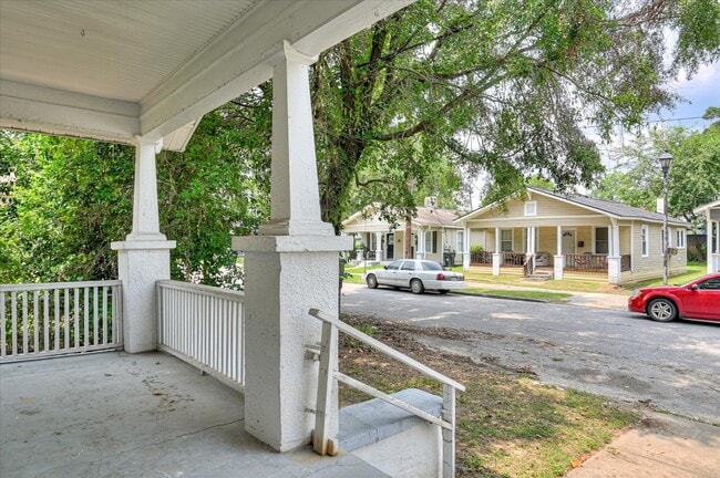 Building Photo - 106 Ellis St