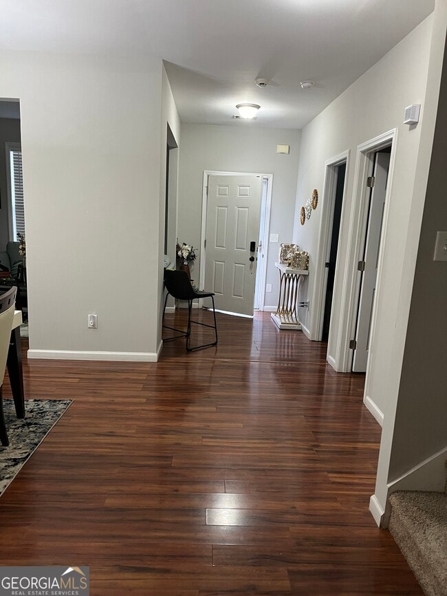 Foto del edificio - 500 Tulip Ln