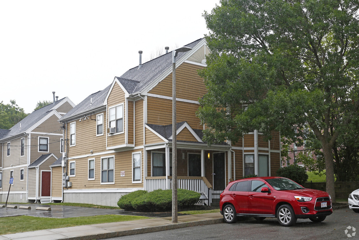 Primary Photo - Brown Kaplan Town Homes